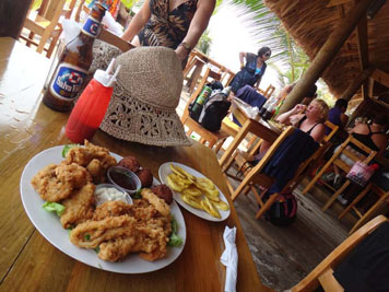 Roatan beaches restaurant